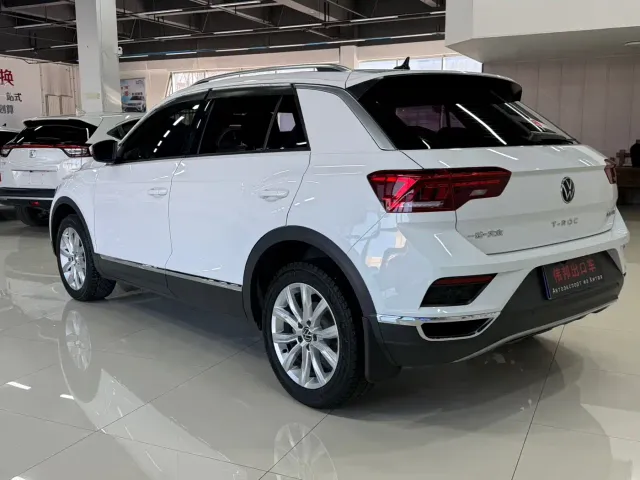 Volkswagen T-Roc — Фото автомобиля 3