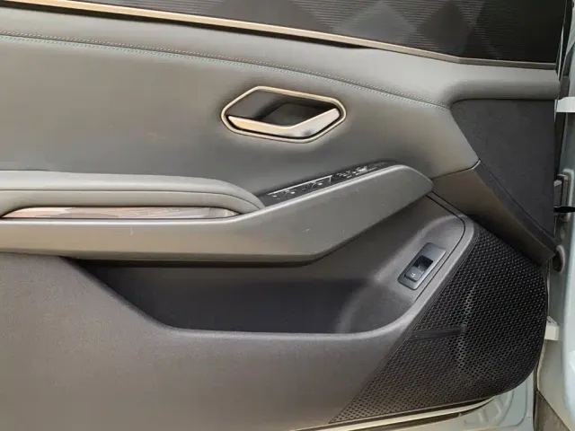 BYD Qin L — Фото автомобиля 12