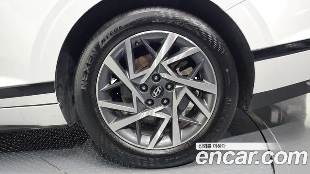 Hyundai Grandeur GN7 — Фото автомобиля 6