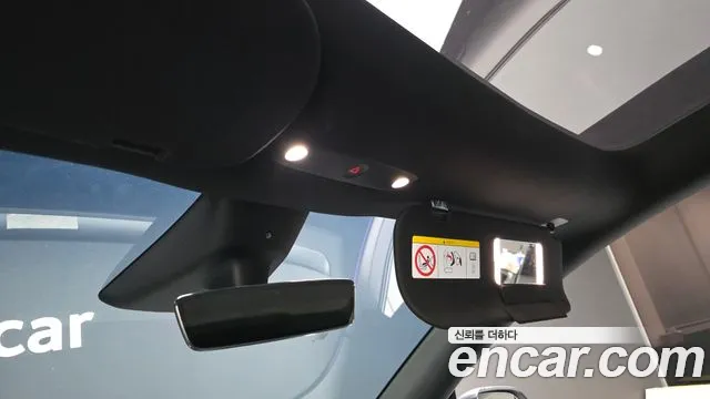 Tesla Model Y — Фото автомобиля 30