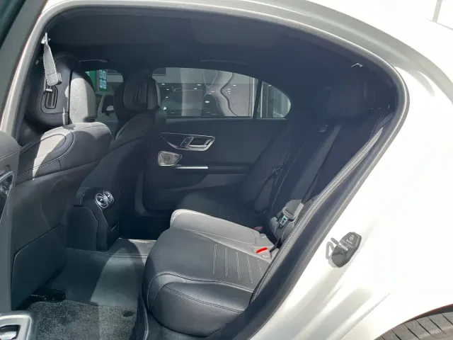 Mercedes-Benz C-Class — Фото автомобиля 6