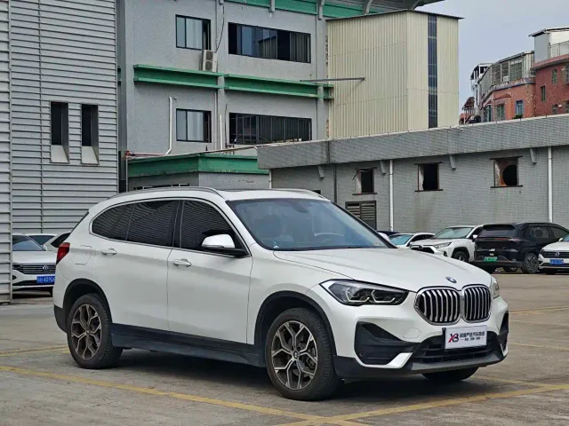 BMW X1 — Фото автомобиля 4
