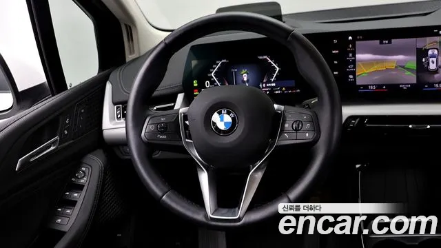 BMW 2 Series U06 — Фото автомобиля 11