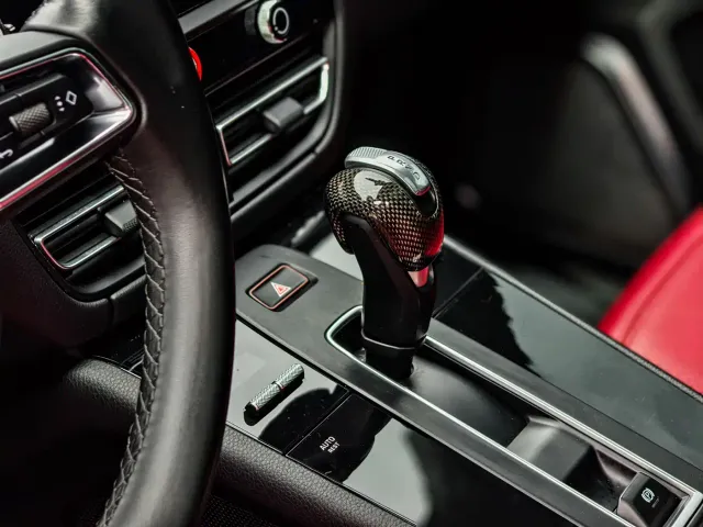 Porsche Macan — Фото автомобиля 13