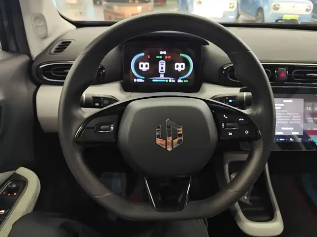 Leapmotor T03 — Фото автомобиля 10