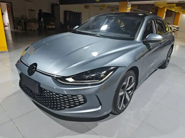 Фотография автомобиля — Volkswagen Lamando