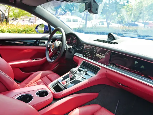 Porsche Panamera — Фото автомобиля 13