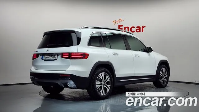 Mercedes-Benz GLB-Class — Фото автомобиля 2