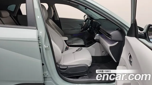 Hyundai Kona SX2 — Фото автомобиля 16