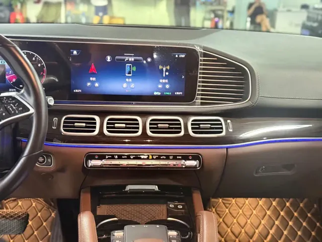 Mercedes-Benz GLE-Class — Фото автомобиля 9