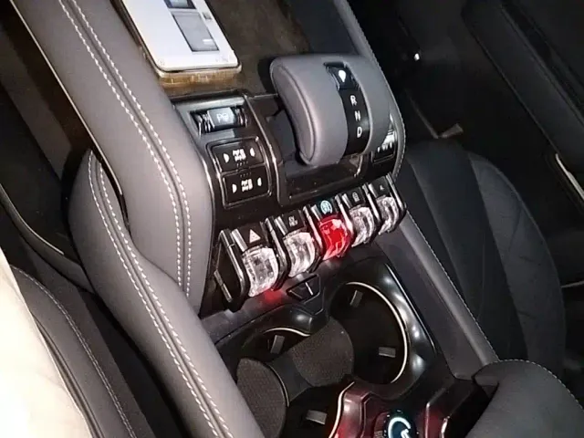 BYD FangChengBao Leopard 5 — Фото автомобиля 13