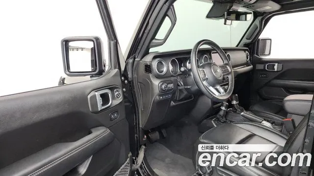 Jeep Wrangler JL — Фото автомобиля 10