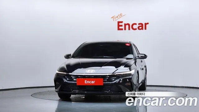 Hyundai AVANTE Новый Avante (CN7) — Фото автомобиля 3