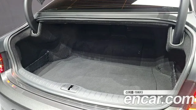 Genesis G80 Electrified G80 (RG3) — Фото автомобиля 7