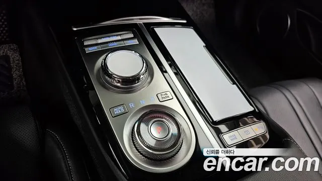Genesis G80 RG3 — Фото автомобиля 12