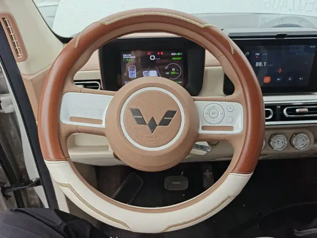 Wuling Motors Hongguang MINIEV 2024 Model 3rd Generation 170km — Фото автомобиля 10