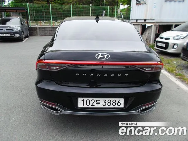 Hyundai Grandeur Grandeur (New) — Фото автомобиля 4