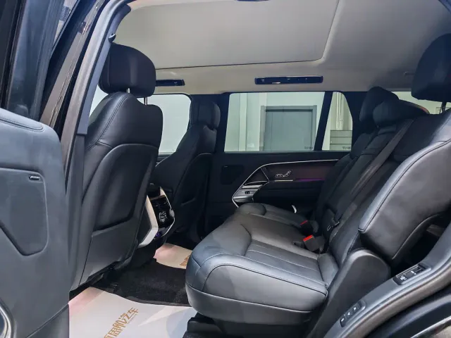 Land Rover Range Rover — Фото автомобиля 11