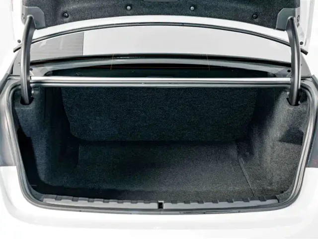 BMW 3 Series — Фото автомобиля 23