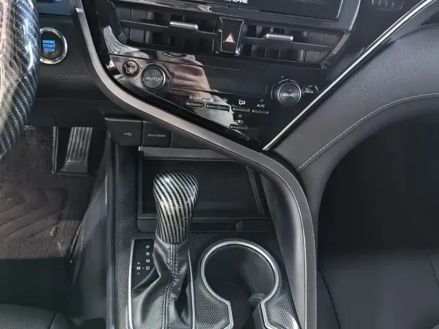Toyota Camry — Фото автомобиля 9