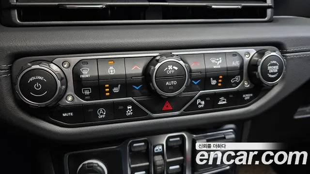 Jeep Wrangler JL — Фото автомобиля 30