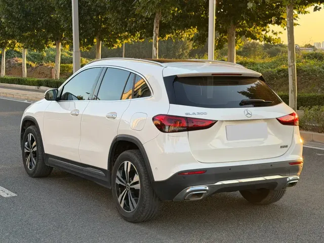 Mercedes-Benz GLA-Class — Фото автомобиля 7