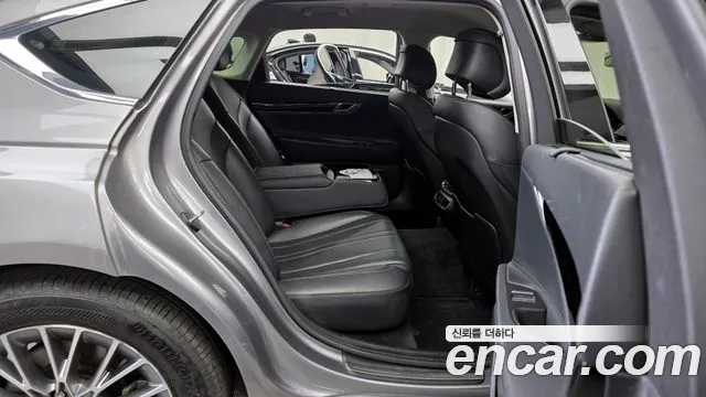 Genesis G80 Бензин 2.5 турбо 2WD — Фото автомобиля 12