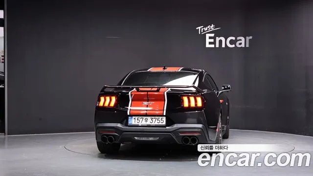 Ford Mustang Mustang 7 поколение 5.0 GT Premium Купе — Фото автомобиля 4