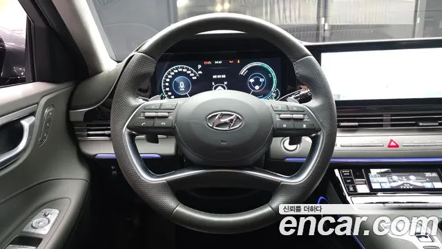 Hyundai Grandeur — Фото автомобиля 12