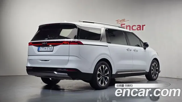 Kia Carnival 4th Gen — Фото автомобиля 2