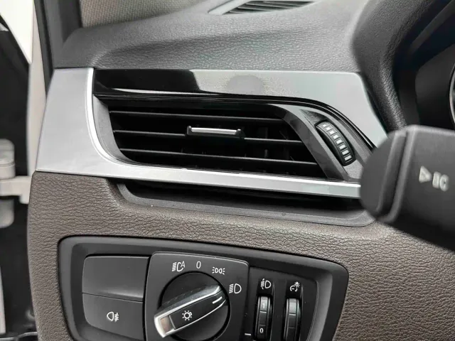 BMW X1 — Фото автомобиля 14