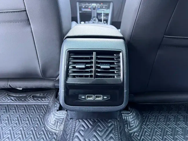 Volkswagen Sagitar — Фото автомобиля 14