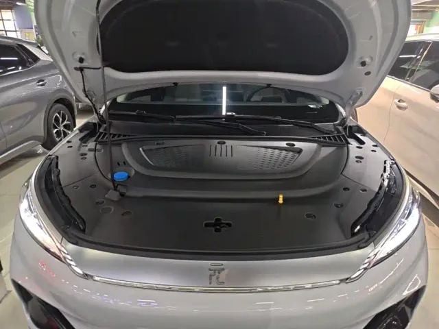 BYD Yuan PLUS — Фото автомобиля 19