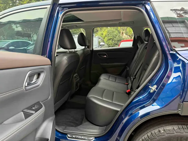 Nissan X-Trail — Фото автомобиля 7