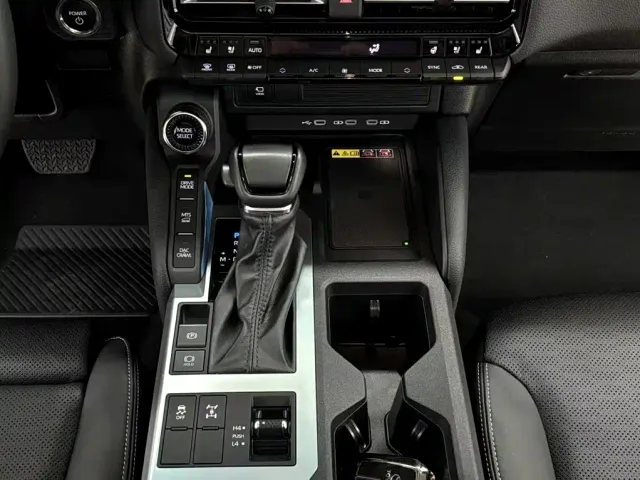 Toyota Prado — Фото автомобиля 15