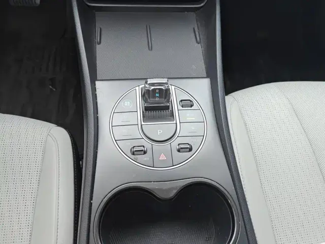 BYD Seal 05 DM-i — Фото автомобиля 16
