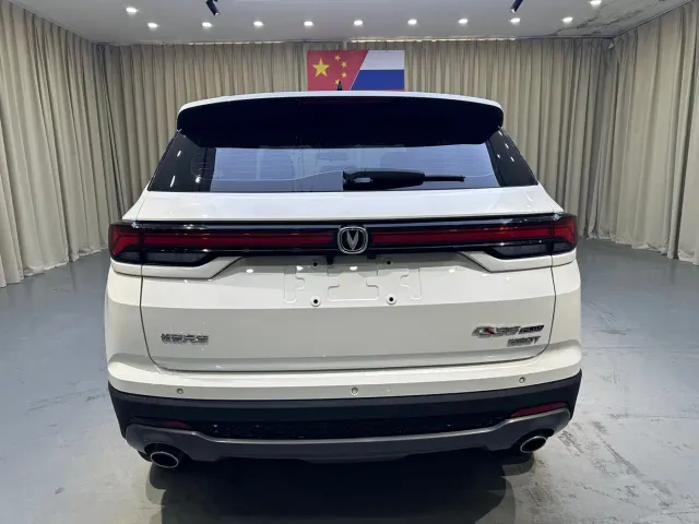 Changan CS35 Plus — Фото автомобиля 5