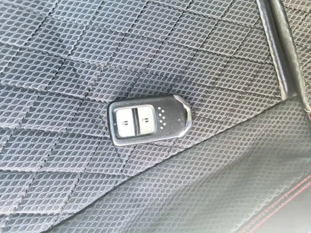 Honda Fit — Фото автомобиля 8