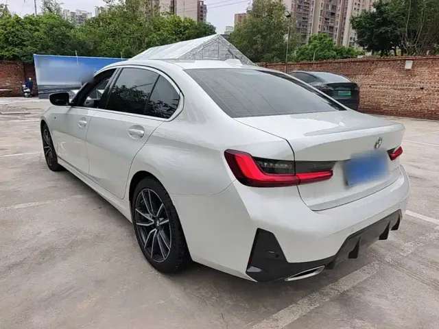 BMW 3 Series — Фото автомобиля 4