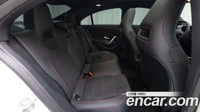 Mercedes-Benz CLA-Class — Фото автомобиля 10