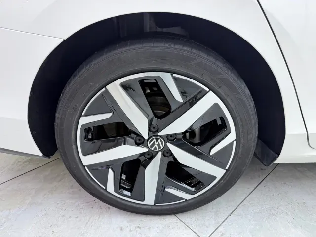 Volkswagen Lamando — Фото автомобиля 23