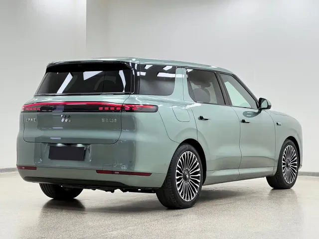 IM Motors LS8 — Фото автомобиля 6