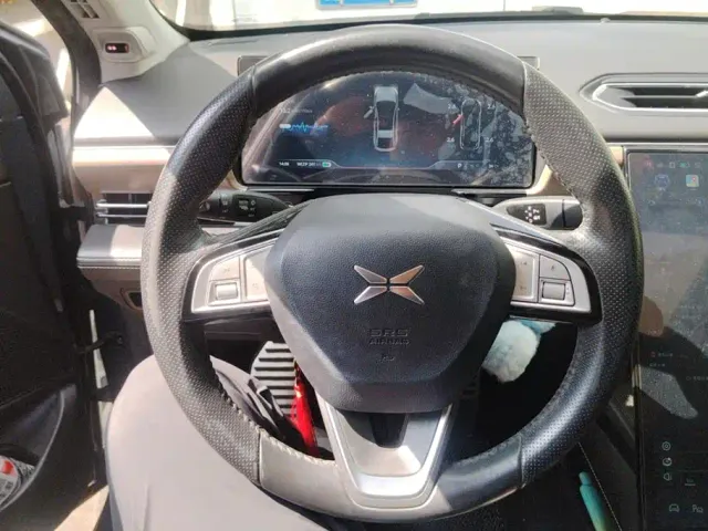 Xpeng P5 — Фото автомобиля 15
