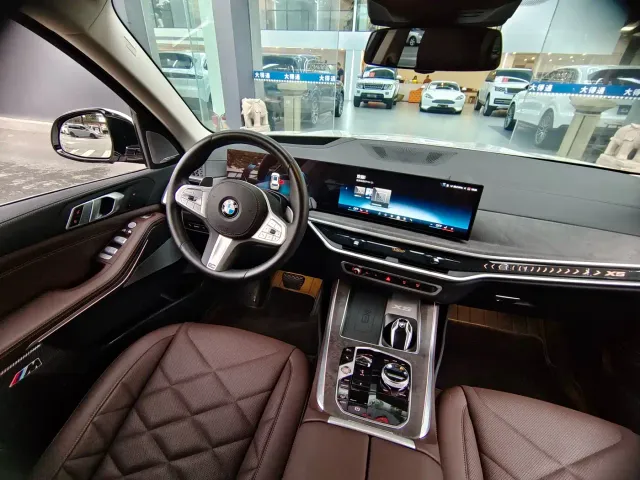 BMW X5 — Фото автомобиля 7