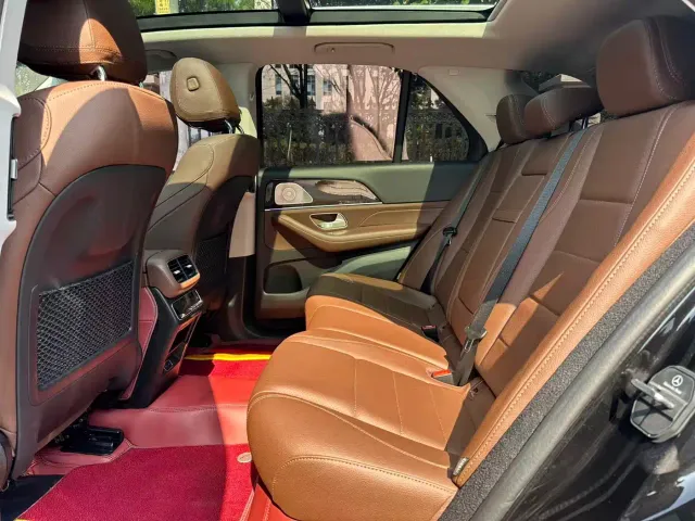 Mercedes-Benz GLE-Class — Фото автомобиля 15