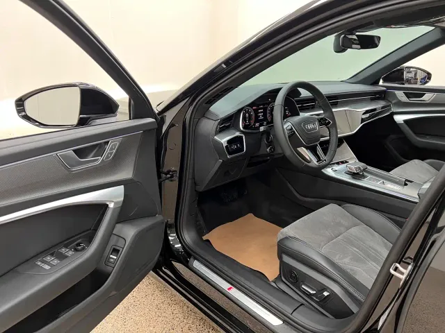 Audi A6L — Фото автомобиля 16