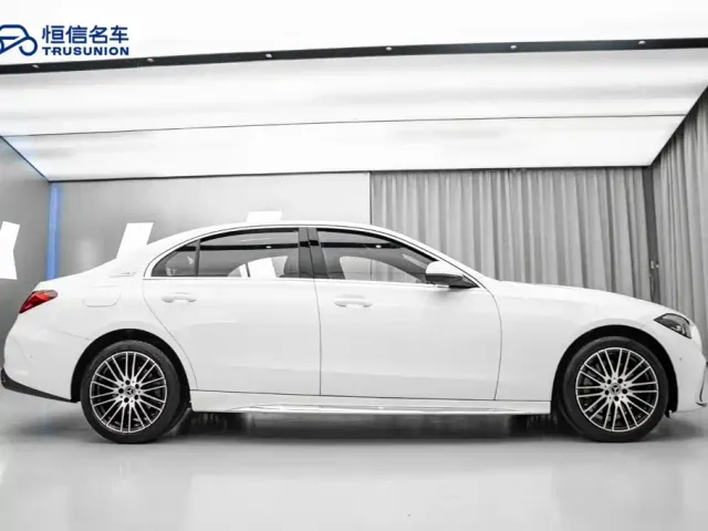 Mercedes-Benz C-Class — Фото автомобиля 4