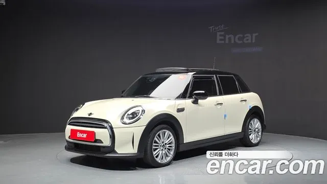 Фотография автомобиля — MINI Cooper