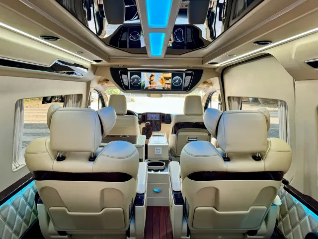 Toyota HIACE — Фото автомобиля 13