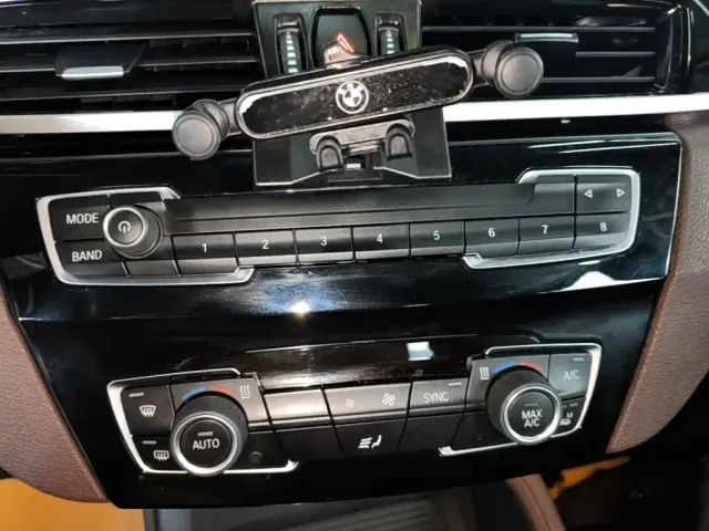 BMW X1 — Фото автомобиля 12